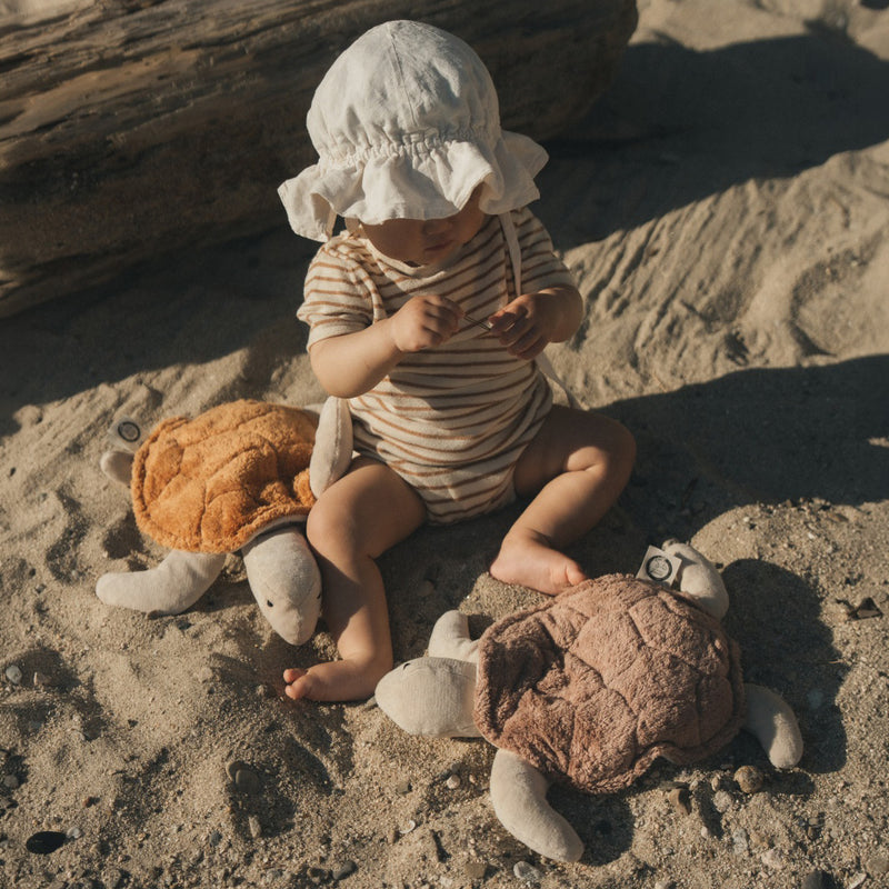 Cuddly Animal Turtle Small | Rust | Organic Cotton