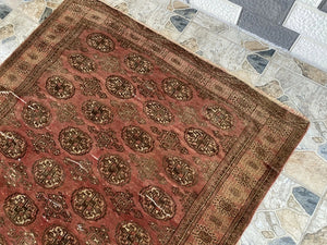 Vintage Turkoman Bukhara Wool Rug | 4'7" × 6'9" — Hand-Knotted c. 1950s