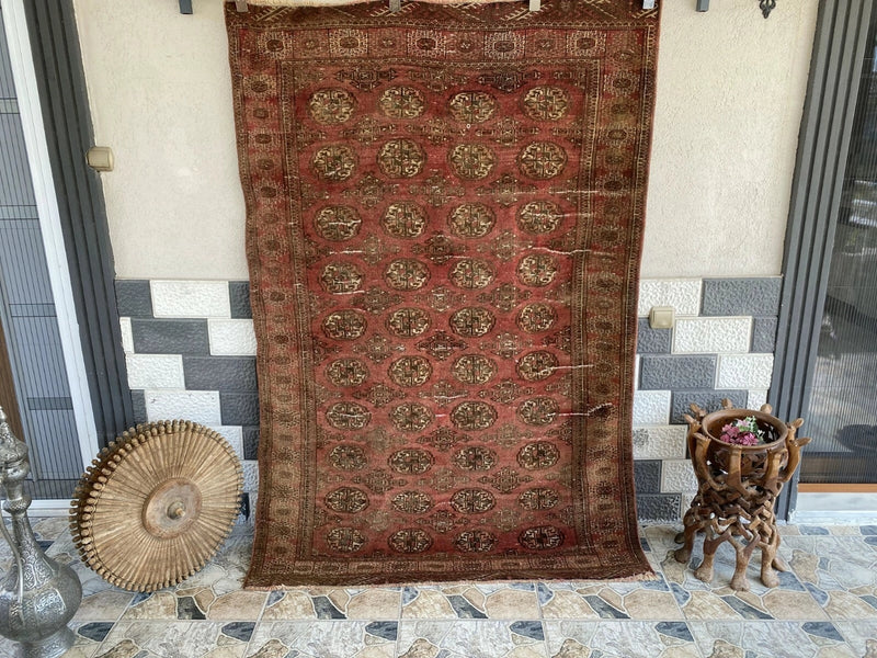 Vintage Turkoman Bukhara Wool Rug | 4'7" × 6'9" — Hand-Knotted c. 1950s