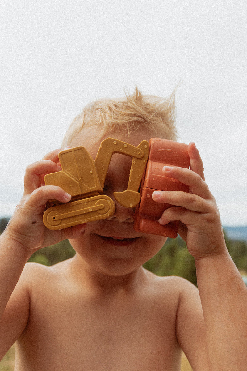Vehicle Bath Toy Set | Mold-Free Design | Opens for Cleaning