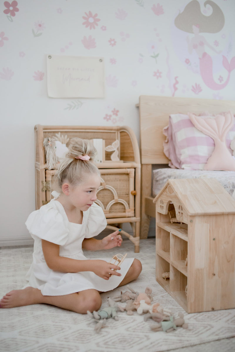 Classic Wooden Dollhouse | 3-Story | Rubberwood | 46.5 × 19 × 50 cm