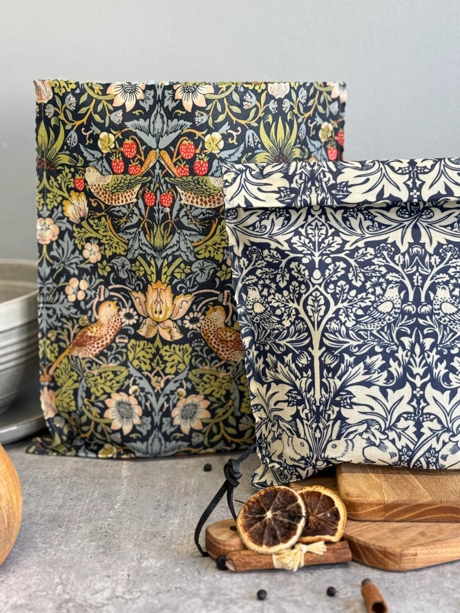 Beeswax Food Storage Bag | William Morris Print | 13" x 11"
