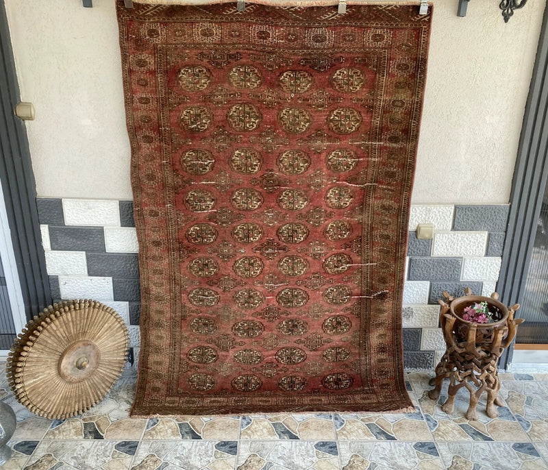 Vintage Turkoman Bukhara Wool Rug | 4'7" × 6'9" — Hand-Knotted c. 1950s