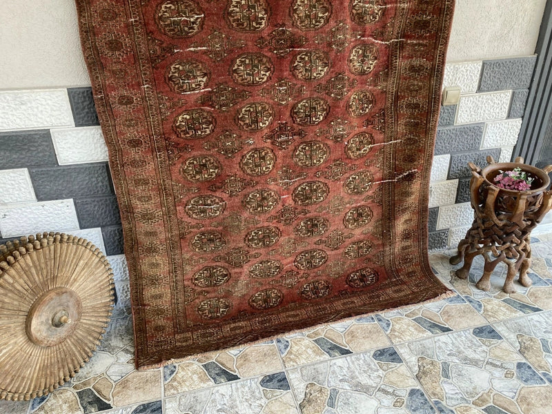Vintage Turkoman Bukhara Wool Rug | 4'7" × 6'9" — Hand-Knotted c. 1950s