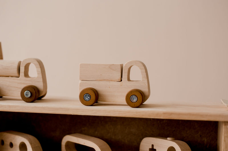 Wooden Vehicle Play Set | 7 Vehicles, Bridge, Signs & Garage Box | Q Toys