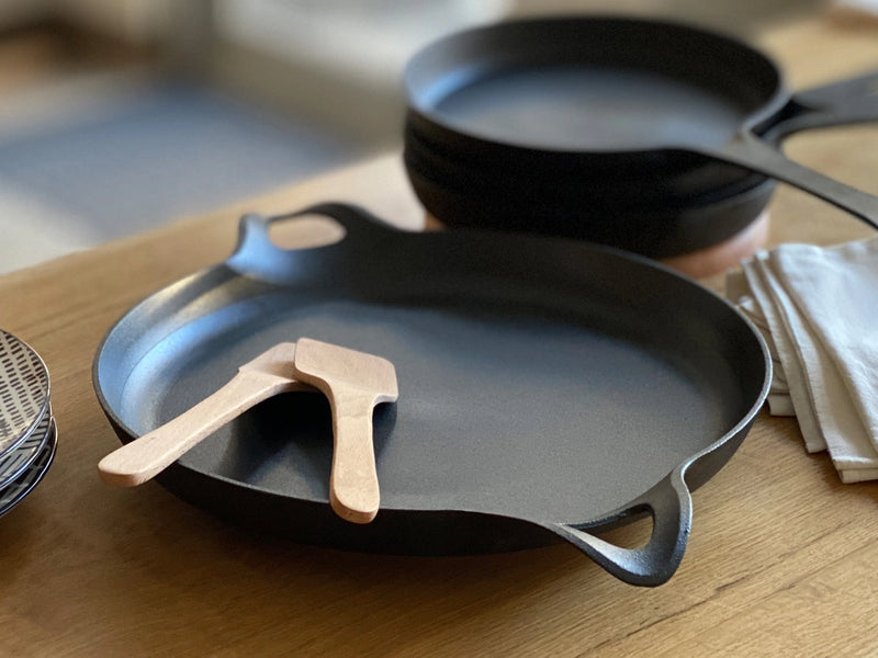 Cast Iron Paella Pan | 14.75"