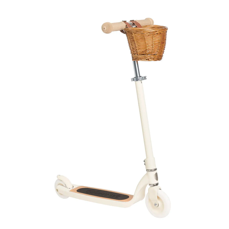 Banwood Maxi Scooter | Vintage Green | Oak Deck | Ages 6+ — Cream
