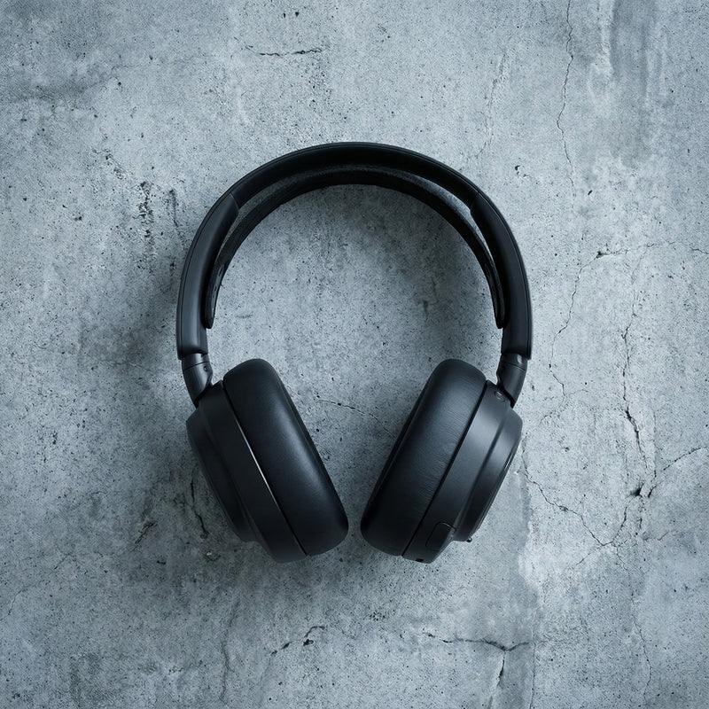 Arctis Nova Pro Wireless Gaming Headset | Multi-System