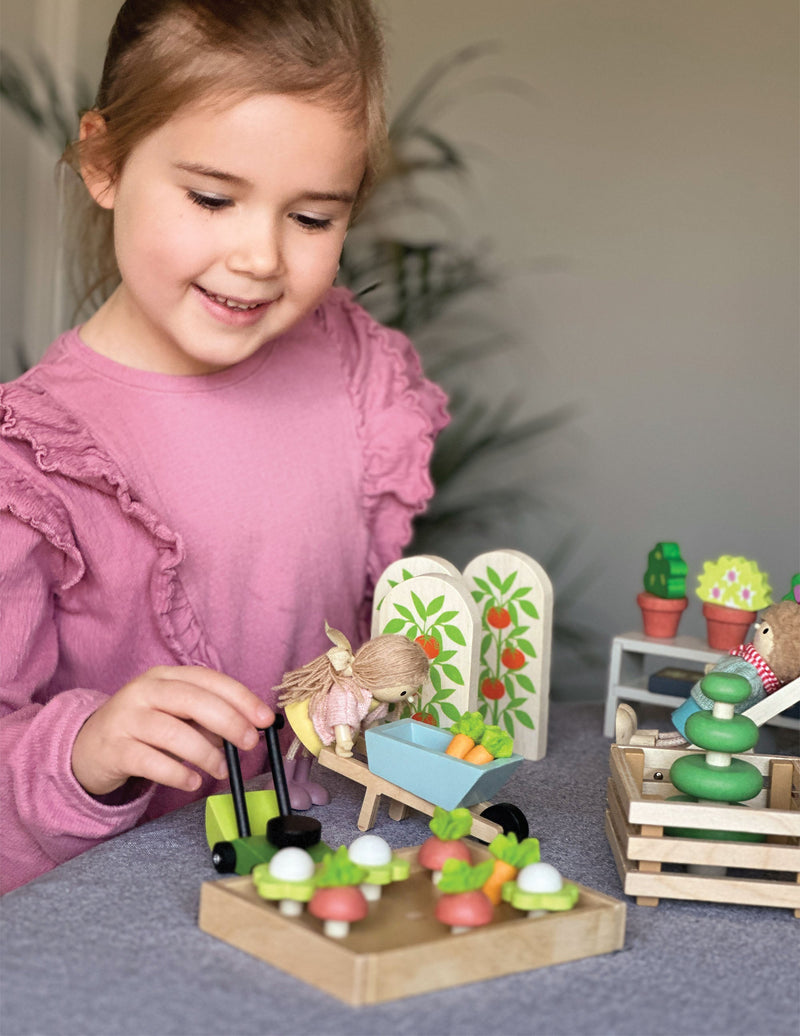 Greenhouse and Garden Set | Plywood Playset | 18.9" x 11.81" x 8.27"