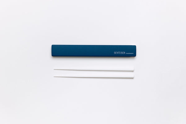 Square Chopsticks with Case — 195mm, minimalist design